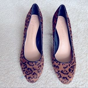 Etienne Aigner Ethel Leopard Pumps 9